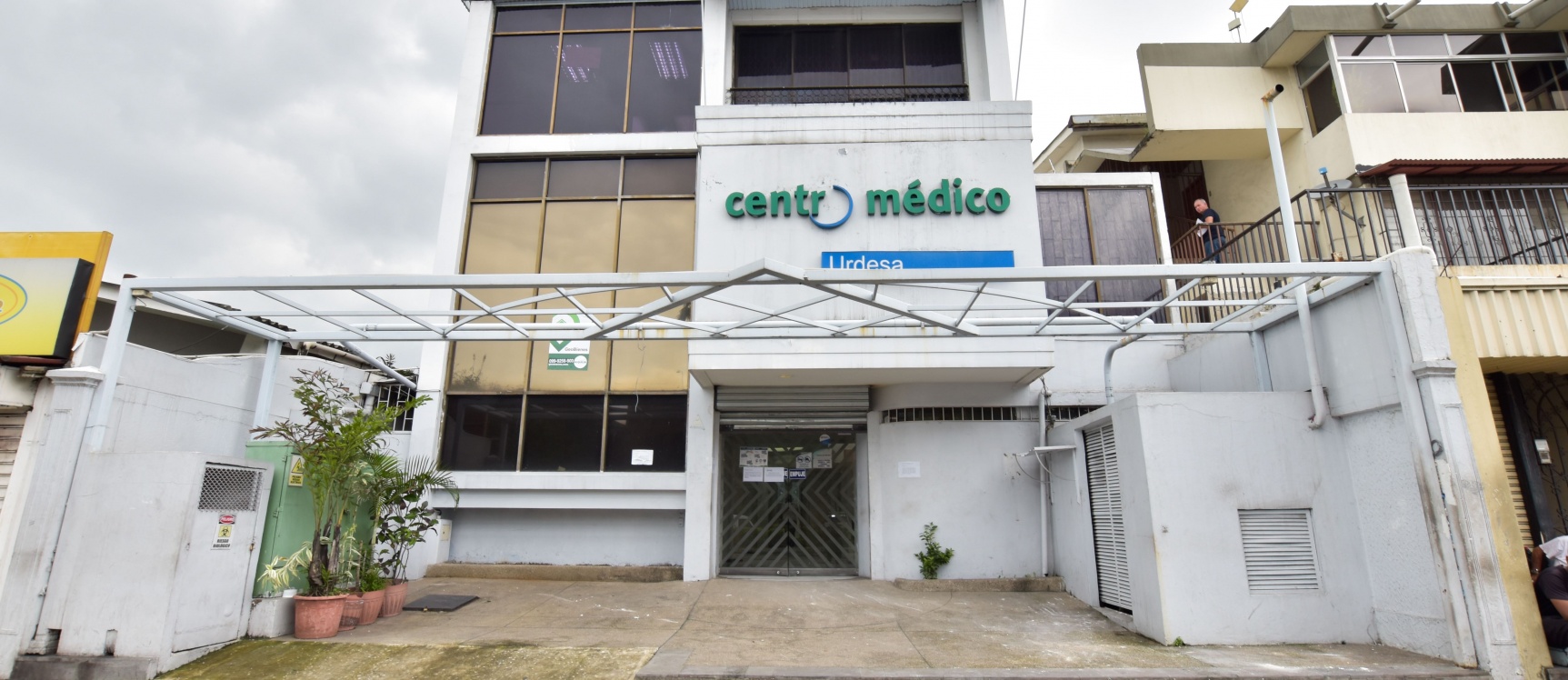 Local comercial en alquiler en Urdesa Central, Norte de Guayaquil GeoBienes - oficina comercial en alquiler en Urdesa Central, Norte de Guayaquil - Plusvalia Guayaquil Casas de venta y alquiler Inmobiliaria Ecuador