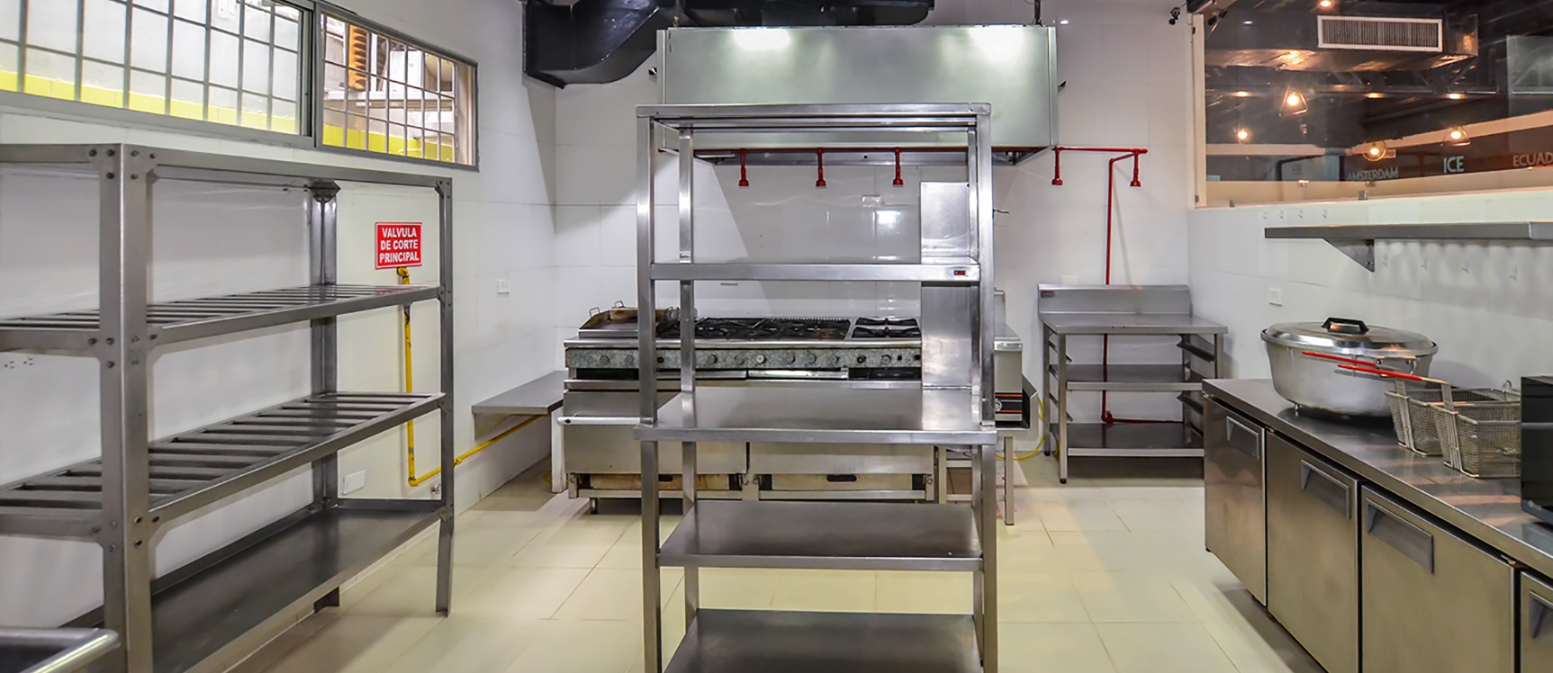 Local Comercial en alquiler en Urdesa Central sector norte de Guayaquil GeoBienes - Local Comercial en alquiler en Urdesa Central sector norte de Guayaquil - Plusvalia Guayaquil Casas de venta y alquiler Inmobiliaria Ecuador