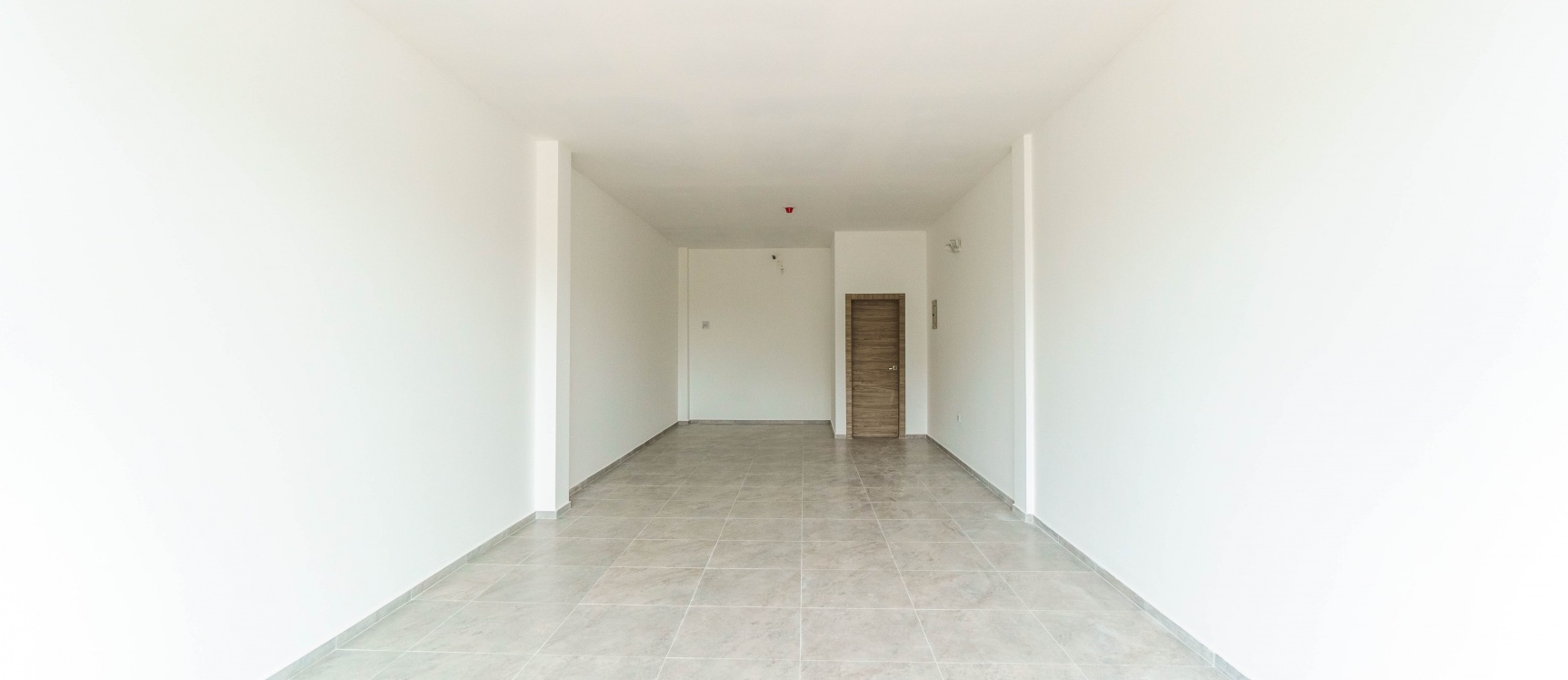 Local comercial en alquiler ubicado en Costa Brisa, Vía a la Costa GeoBienes - Local comercial en alquiler ubicado en Costa Brisa, Vía a la Costa - Plusvalia Guayaquil Casas de venta y alquiler Inmobiliaria Ecuador