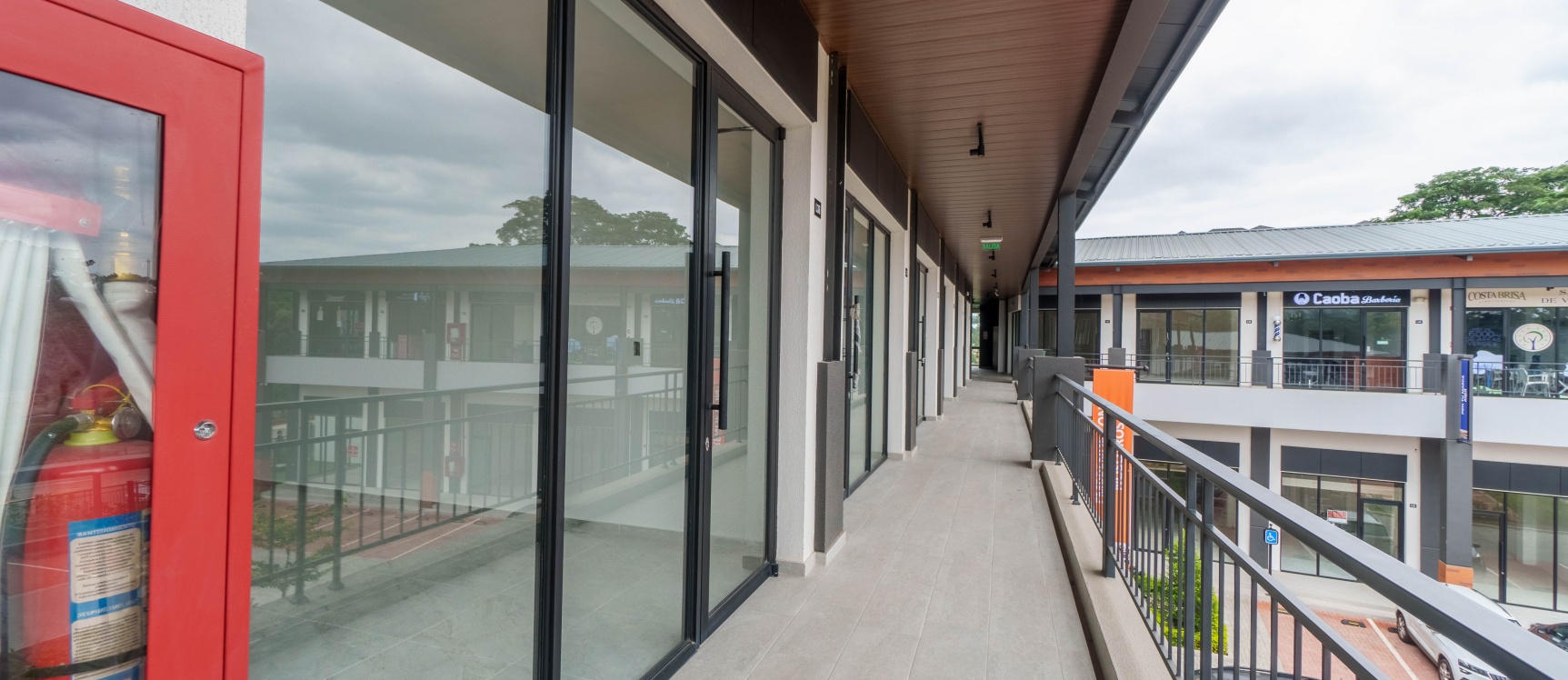 Local comercial en alquiler ubicado en Costa Brisa, Vía a la Costa GeoBienes - Local comercial en alquiler ubicado en Costa Brisa, Vía a la Costa - Plusvalia Guayaquil Casas de venta y alquiler Inmobiliaria Ecuador
