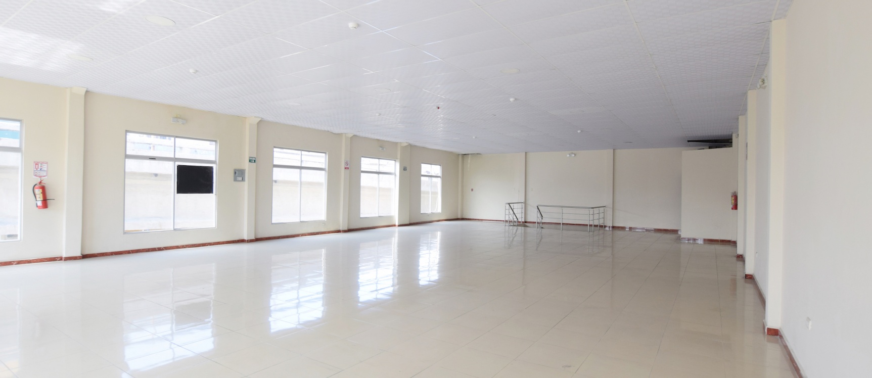 Local Comercial en alquiler ubicado en el Centro de Guayaquil GeoBienes - Local Comercial en alquiler ubicado en el Centro de Guayaquil - Plusvalia Guayaquil Casas de venta y alquiler Inmobiliaria Ecuador