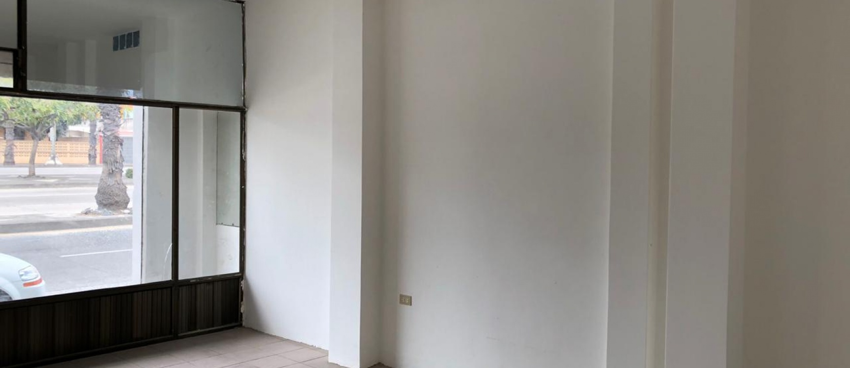 Local Comercial en alquiler ubicado en la Alborada GeoBienes - Local Comercial en alquiler ubicado en la Alborada - Plusvalia Guayaquil Casas de venta y alquiler Inmobiliaria Ecuador