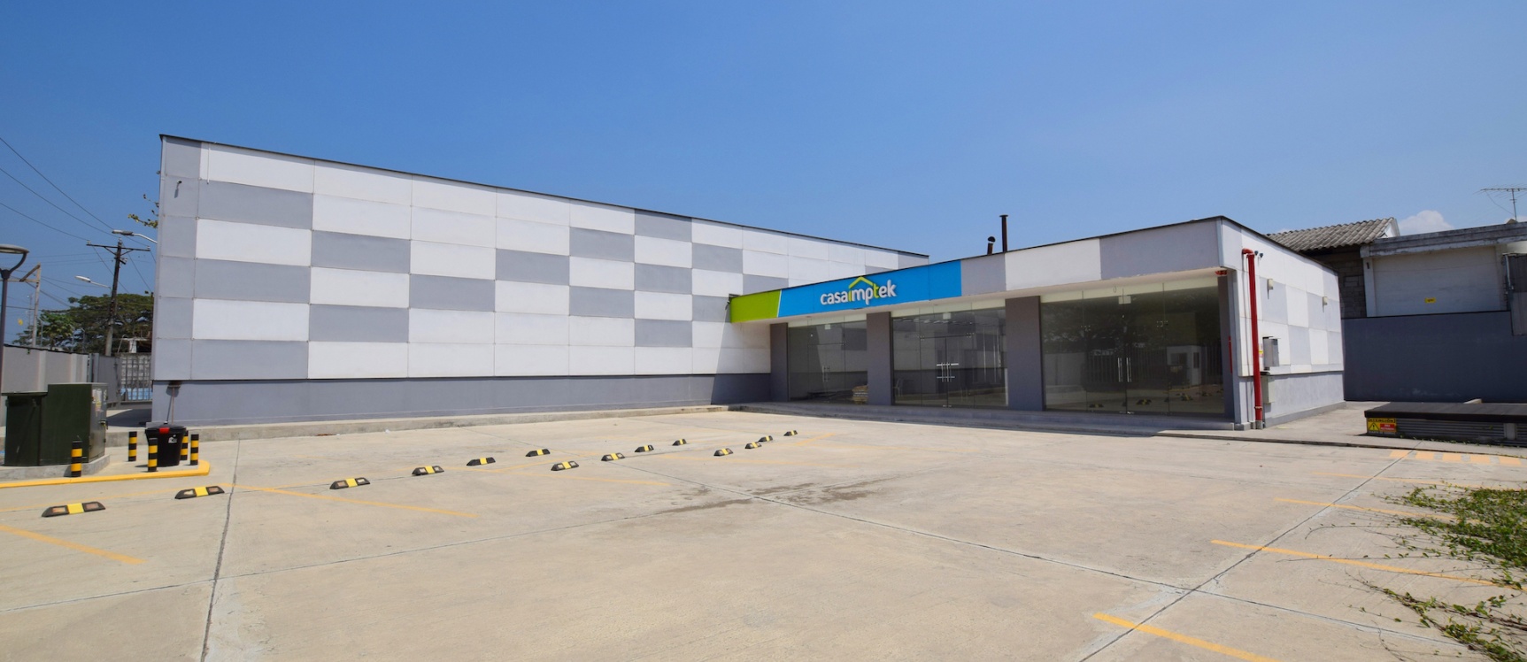 GeoBienes - Local Comercial en alquiler ubicado en Vía a la Costa, Guayaquil - Plusvalia Guayaquil Casas de venta y alquiler Inmobiliaria Ecuador