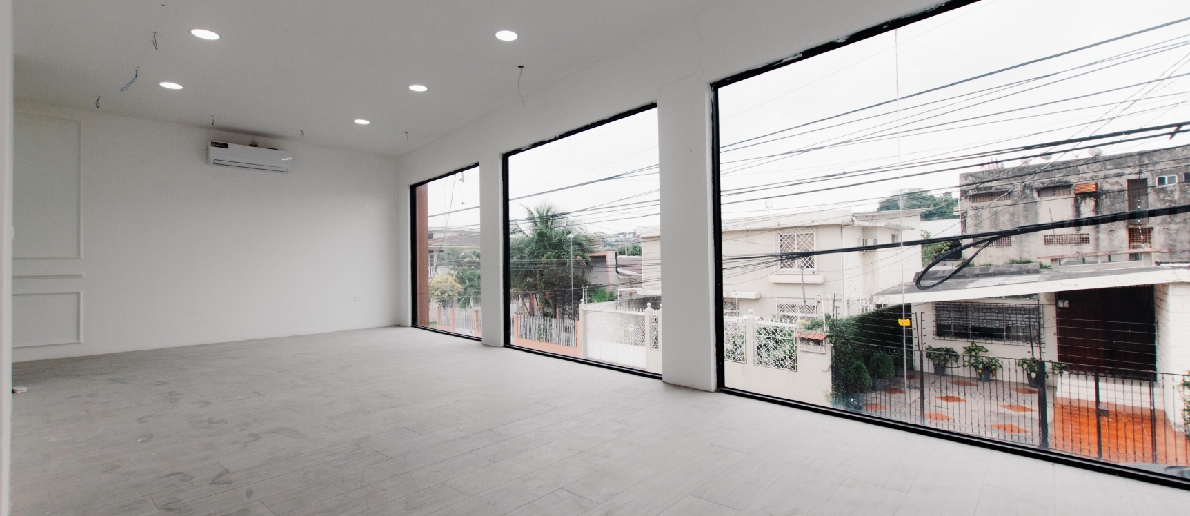 Local comercial en alquiler, Urdesa Central, calle Balsamos y Guayacanes GeoBienes - Local comercial en alquiler, Urdesa Central, calle Balsamos y Guayacanes - Plusvalia Guayaquil Casas de venta y alquiler Inmobiliaria Ecuador