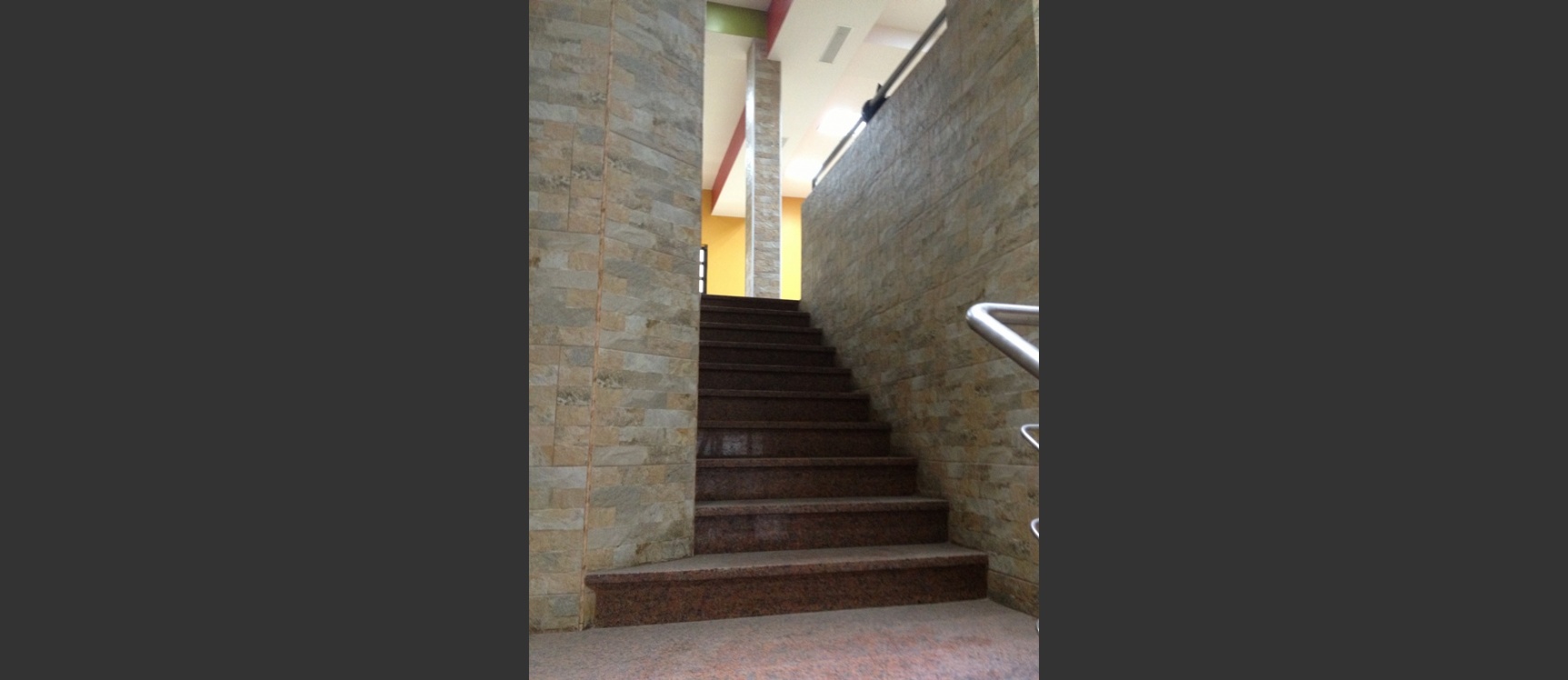 Local Comercial GeoBienes - Local Comercial en el centro de Guayaquil Avenida 9 de Octubre - Plusvalia Guayaquil Casas de venta y alquiler Inmobiliaria Ecuador