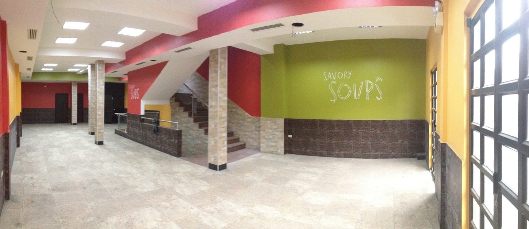 Local Comercial GeoBienes - Local Comercial en el centro de Guayaquil Avenida 9 de Octubre - Plusvalia Guayaquil Casas de venta y alquiler Inmobiliaria Ecuador