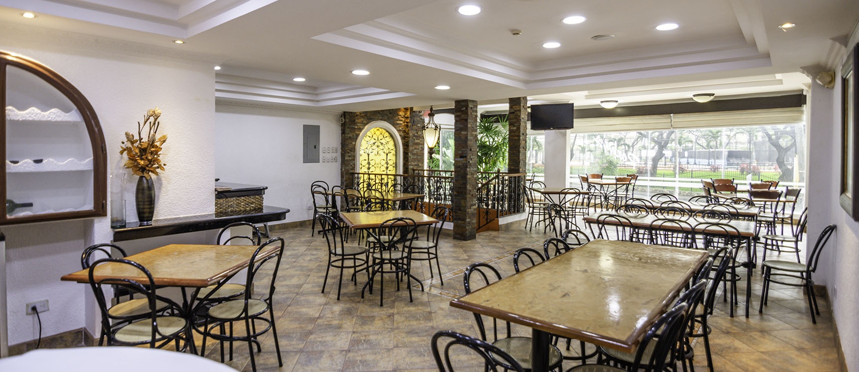 Local comercial en venta en La Ferroviaria, Norte de Guayaquil GeoBienes - Local comercial en venta en La Ferroviaria, Norte de Guayaquil - Plusvalia Guayaquil Casas de venta y alquiler Inmobiliaria Ecuador