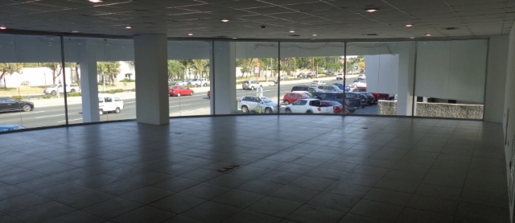 Local en Alquiler Samborondon KM 5 GeoBienes - Local comercial en venta en Samborondon KM 5 - Plusvalia Guayaquil Casas de venta y alquiler Inmobiliaria Ecuador