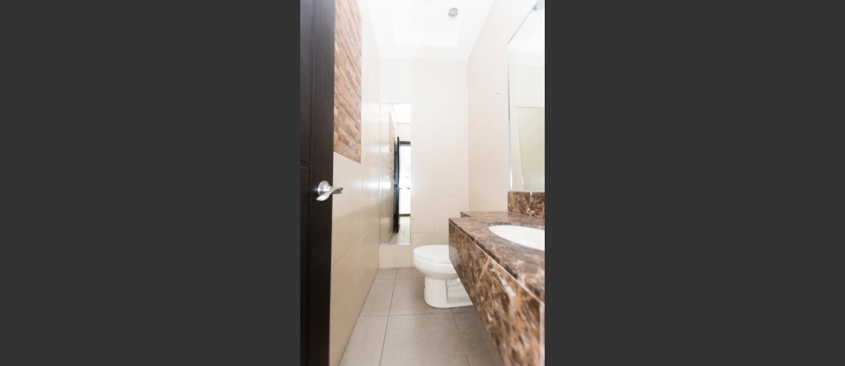 Moderno departamento en alquiler en Porton de las Lomas, Urdesa GeoBienes - Moderno departamento en alquiler en Porton de las Lomas, Urdesa - Plusvalia Guayaquil Casas de venta y alquiler Inmobiliaria Ecuador