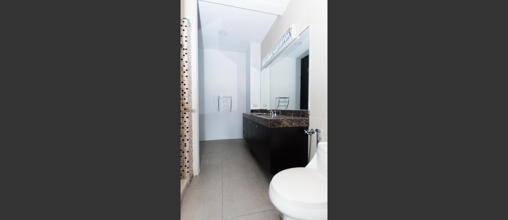 Moderno departamento en alquiler en Porton de las Lomas, Urdesa GeoBienes - Moderno departamento en alquiler en Porton de las Lomas, Urdesa - Plusvalia Guayaquil Casas de venta y alquiler Inmobiliaria Ecuador