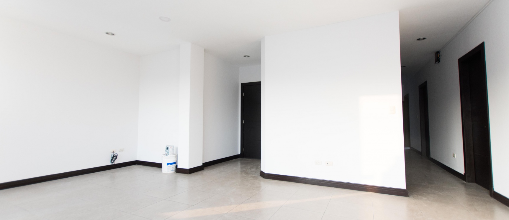 Moderno departamento en alquiler en Porton de las Lomas, Urdesa GeoBienes - Moderno departamento en alquiler en Porton de las Lomas, Urdesa - Plusvalia Guayaquil Casas de venta y alquiler Inmobiliaria Ecuador