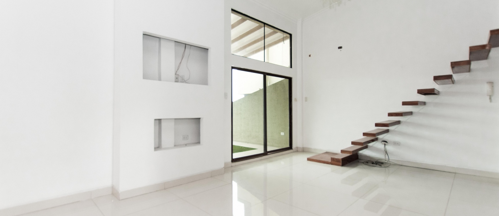 Moderno Penthouse de dos pisos en alquiler ubicado en Kennedy Norte GeoBienes - Moderno Penthouse de dos pisos en alquiler ubicado en Kennedy Norte - Plusvalia Guayaquil Casas de venta y alquiler Inmobiliaria Ecuador