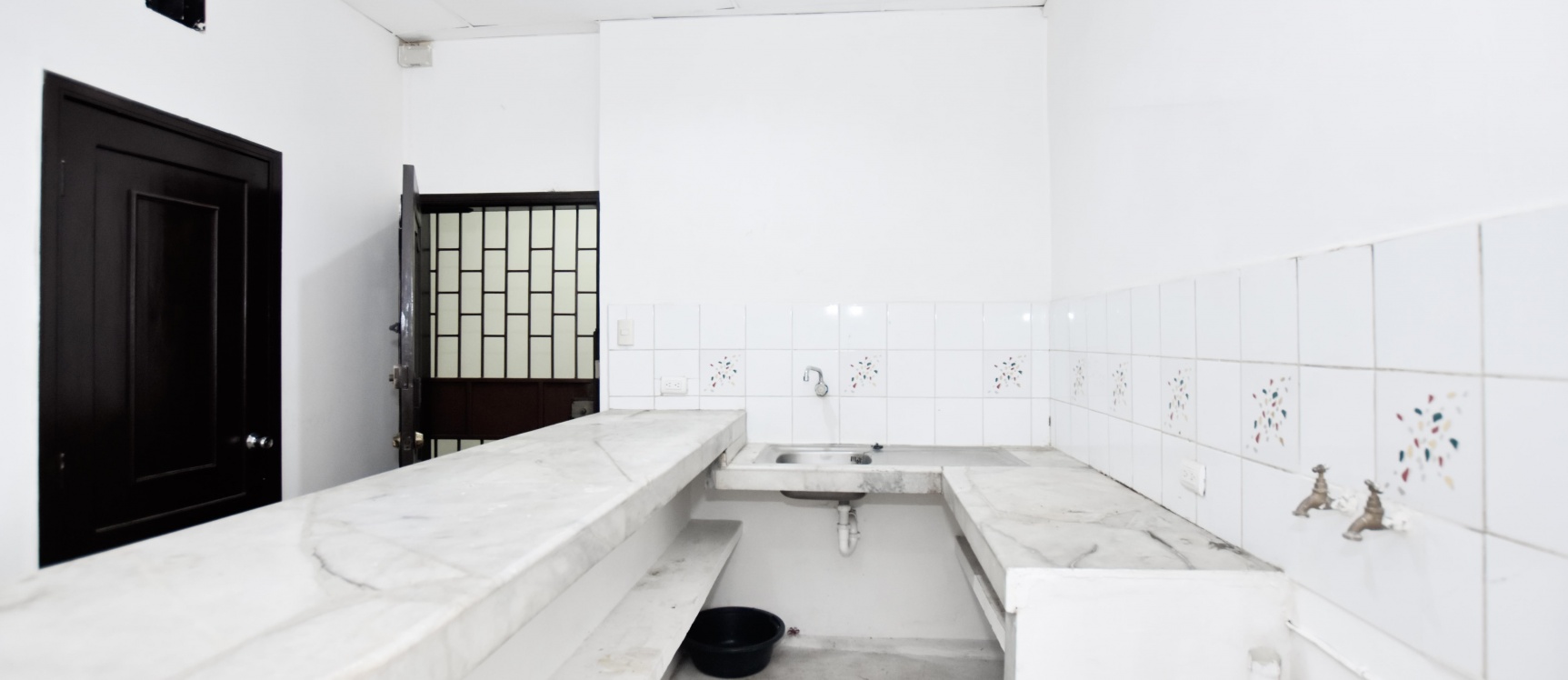 Oficina alquiler ubicado en el Centro de Guayaquil GeoBienes - Oficina alquiler ubicado en el Centro de Guayaquil - Plusvalia Guayaquil Casas de venta y alquiler Inmobiliaria Ecuador