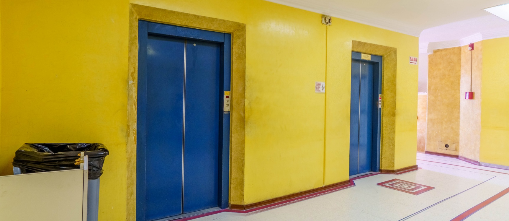 Oficina comercial en alquiler ubicado en Cc. El Dorado, Centro de Guayaquil GeoBienes - Oficina comercial en alquiler ubicado en Cc. El Dorado, Centro de Guayaquil - Plusvalia Guayaquil Casas de venta y alquiler Inmobiliaria Ecuador
