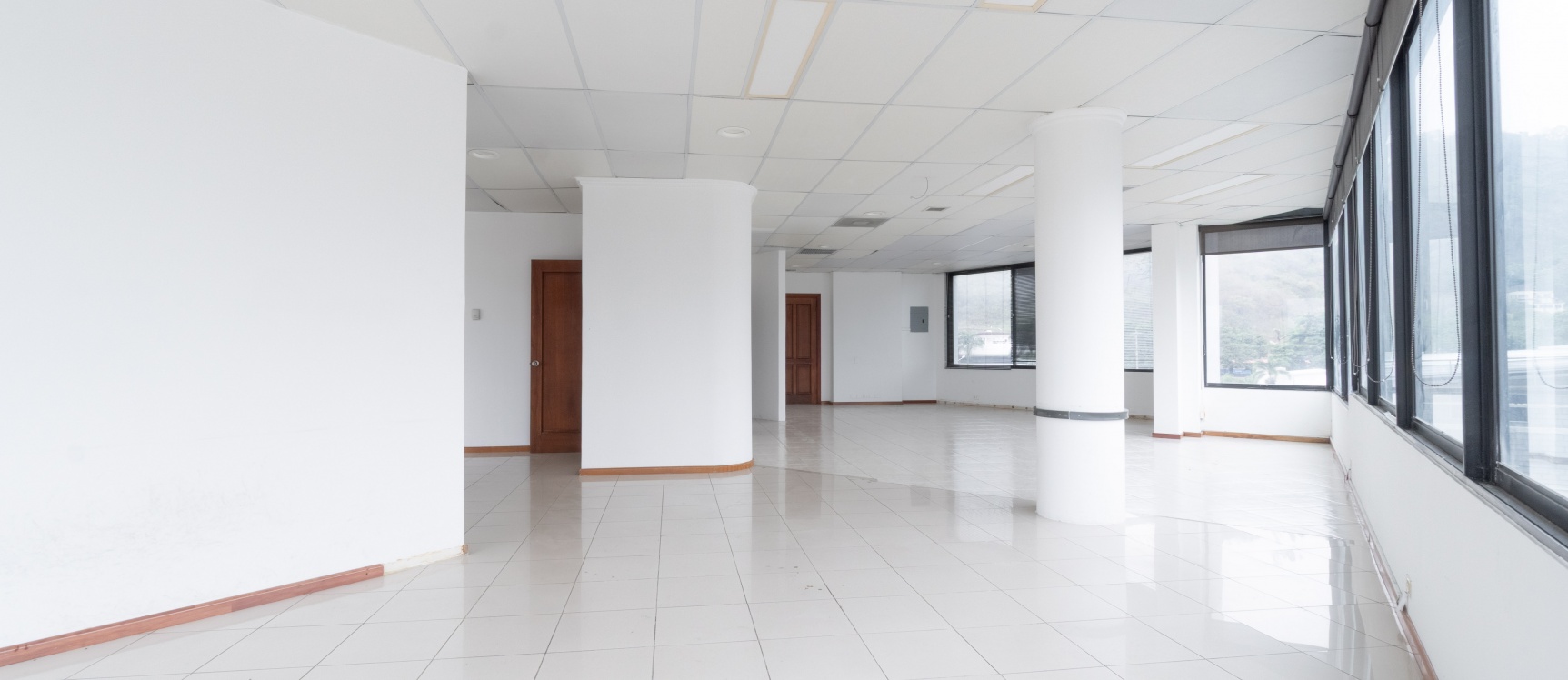 GeoBienes - Oficina corporativa en alquiler en Edificio Classic, Albán Borja, Guayaquil - Plusvalia Guayaquil Casas de venta y alquiler Inmobiliaria Ecuador