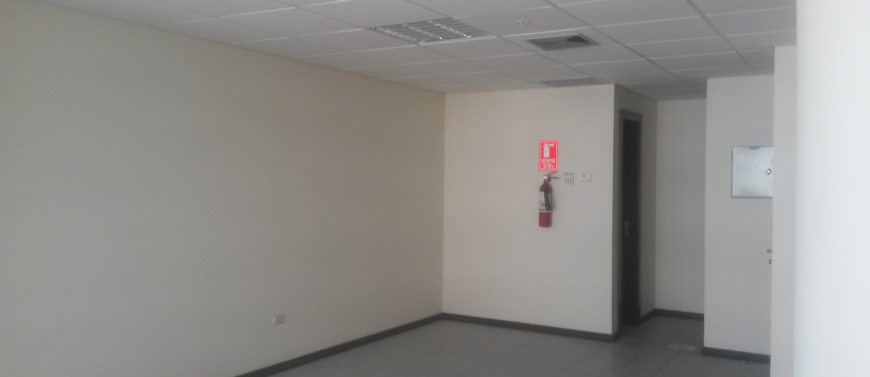 Oficina de Alquiler en ciudad del Rio Emporium Guayaquil GeoBienes - Oficina de Alquiler en ciudad del Rio Emporium Guayaquil - Plusvalia Guayaquil Casas de venta y alquiler Inmobiliaria Ecuador
