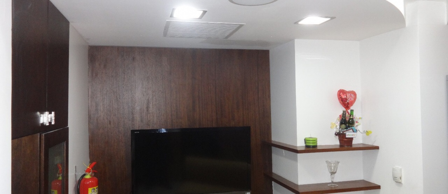 Oficina de Venta en Trade Building, sector Mall del Sol, Guayaquil GeoBienes - Oficina de Venta en Trade Building, sector Mall del Sol, Guayaquil - Plusvalia Guayaquil Casas de venta y alquiler Inmobiliaria Ecuador