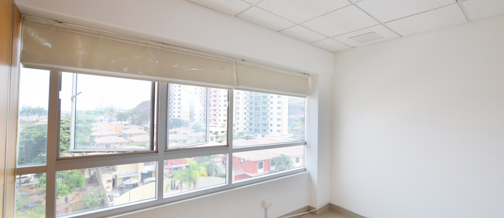 GeoBienes - Oficina en alquile en el Parque Empresarial Colón, Norte de Guayaquil - Plusvalia Guayaquil Casas de venta y alquiler Inmobiliaria Ecuador