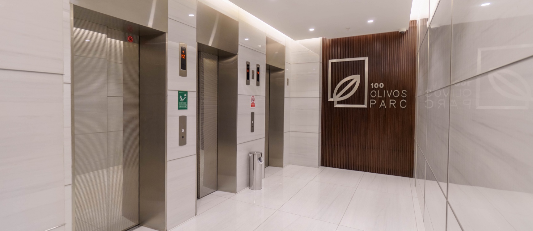 Oficina en alquiler amoblada ubicada en 100 Olivos Park, Ceibos GeoBienes - Oficina en alquiler amoblada ubicada en 100 Olivos Parc, Ceibos - Plusvalia Guayaquil Casas de venta y alquiler Inmobiliaria Ecuador