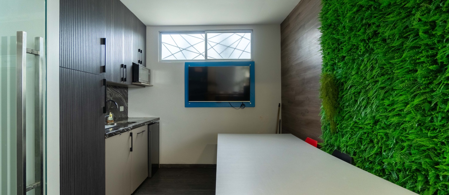 GeoBienes - Oficina en alquiler con acabados de lujo en el Centro Comercial Neo Center, Guayaquil - Plusvalia Guayaquil Casas de venta y alquiler Inmobiliaria Ecuador