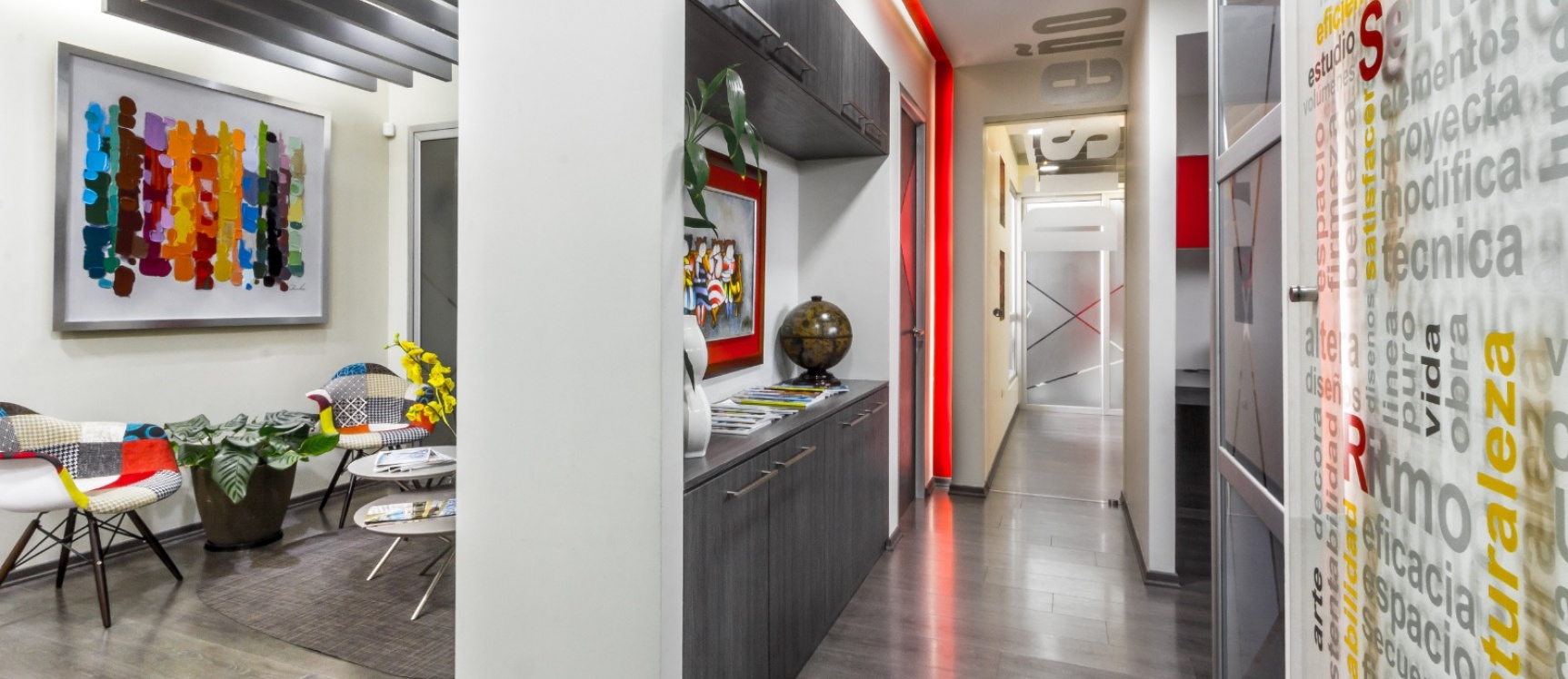 GeoBienes - Oficina en alquiler con acabados de lujo en el Centro Comercial Neo Center, Guayaquil - Plusvalia Guayaquil Casas de venta y alquiler Inmobiliaria Ecuador
