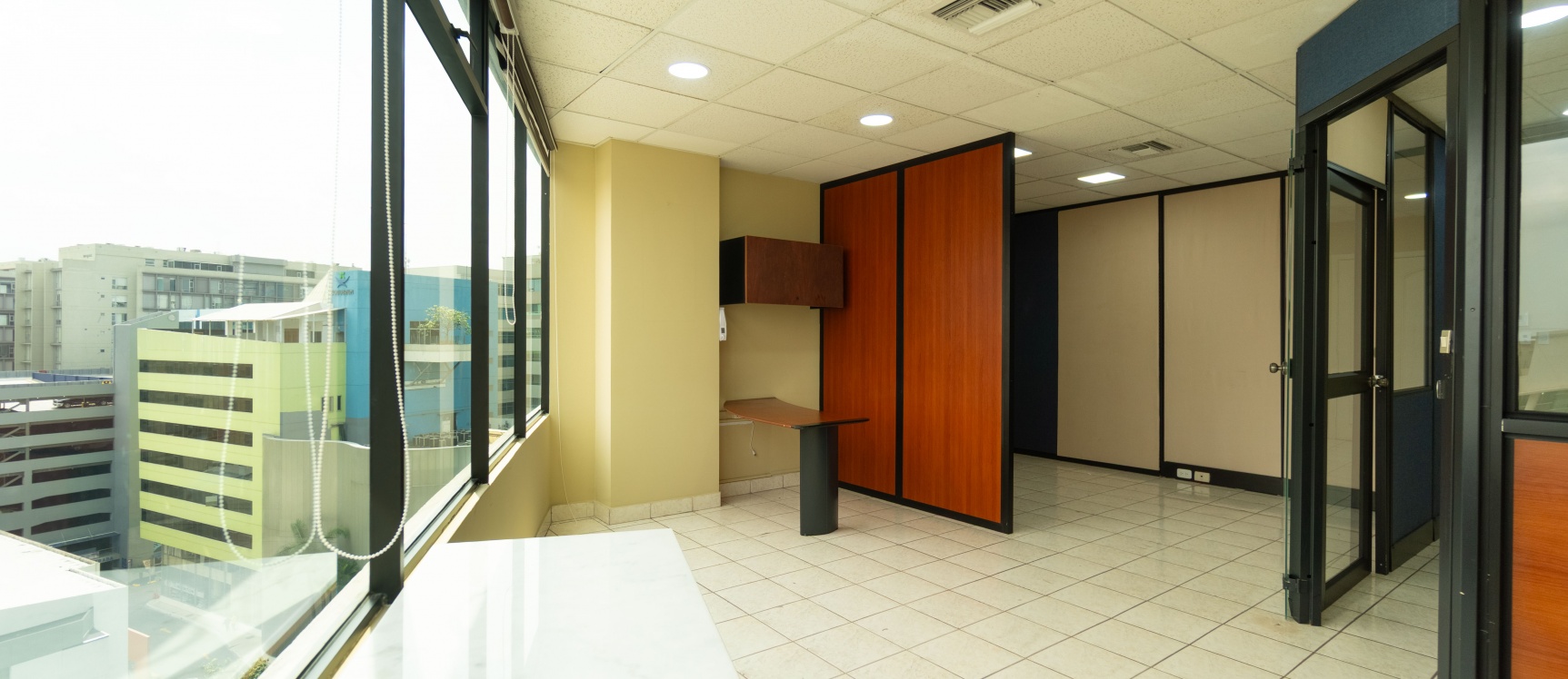 Oficina en Alquiler Edificio Nobis, Norte de Guayaquil GeoBienes - Oficina en Alquiler Edificio Nobis, Norte de Guayaquil - Plusvalia Guayaquil Casas de venta y alquiler Inmobiliaria Ecuador