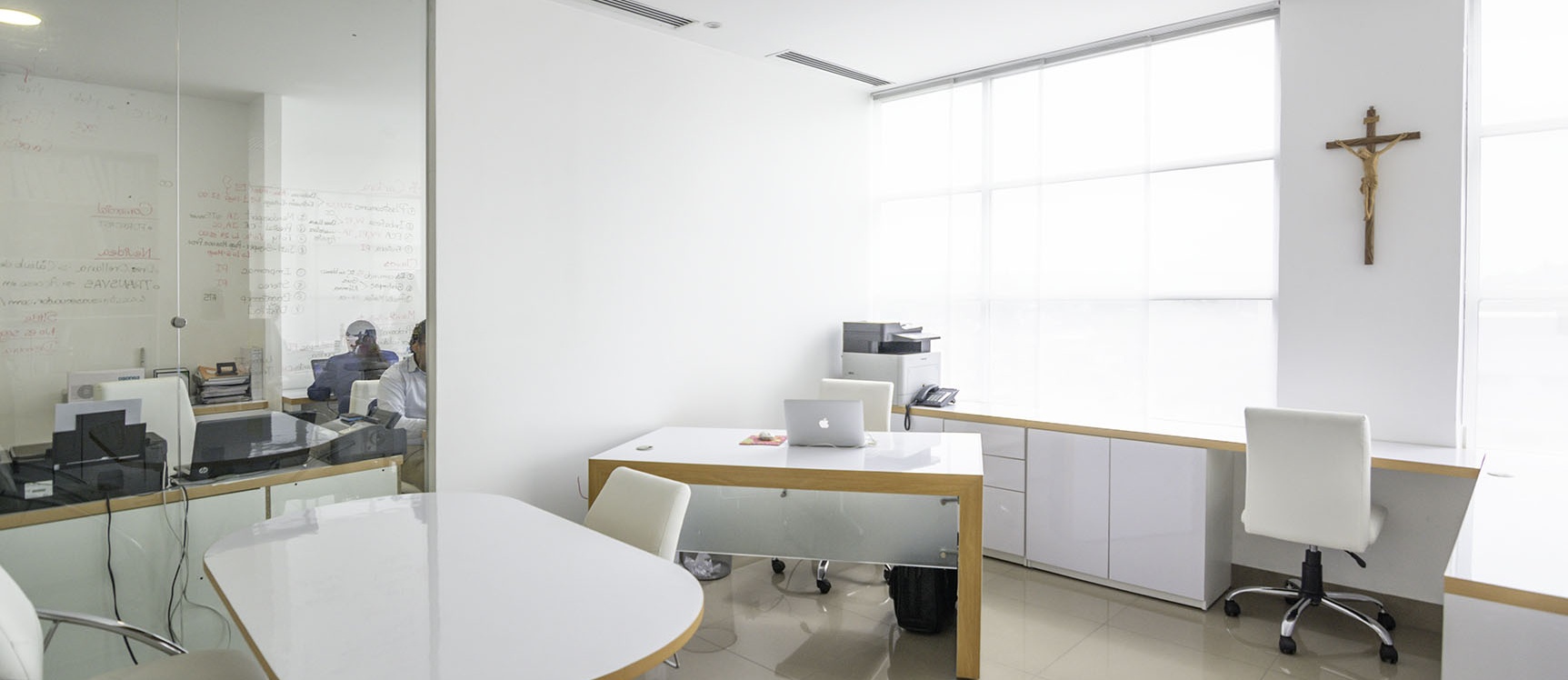 Oficina en alquiler Edificio Olivos Tower, Ceibos, Norte de Guayaquil GeoBienes - Oficina en alquiler Edificio Olivos Tower, Ceibos, Norte de Guayaquil - Plusvalia Guayaquil Casas de venta y alquiler Inmobiliaria Ecuador