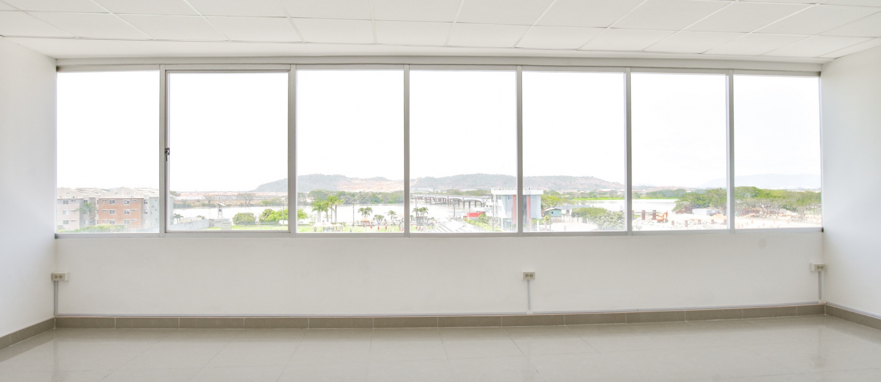 Oficina en alquiler Edificio River Plaza, Norte de Guayaquil GeoBienes - Oficina en alquiler Edificio River Plaza, Norte de Guayaquil - Plusvalia Guayaquil Casas de venta y alquiler Inmobiliaria Ecuador