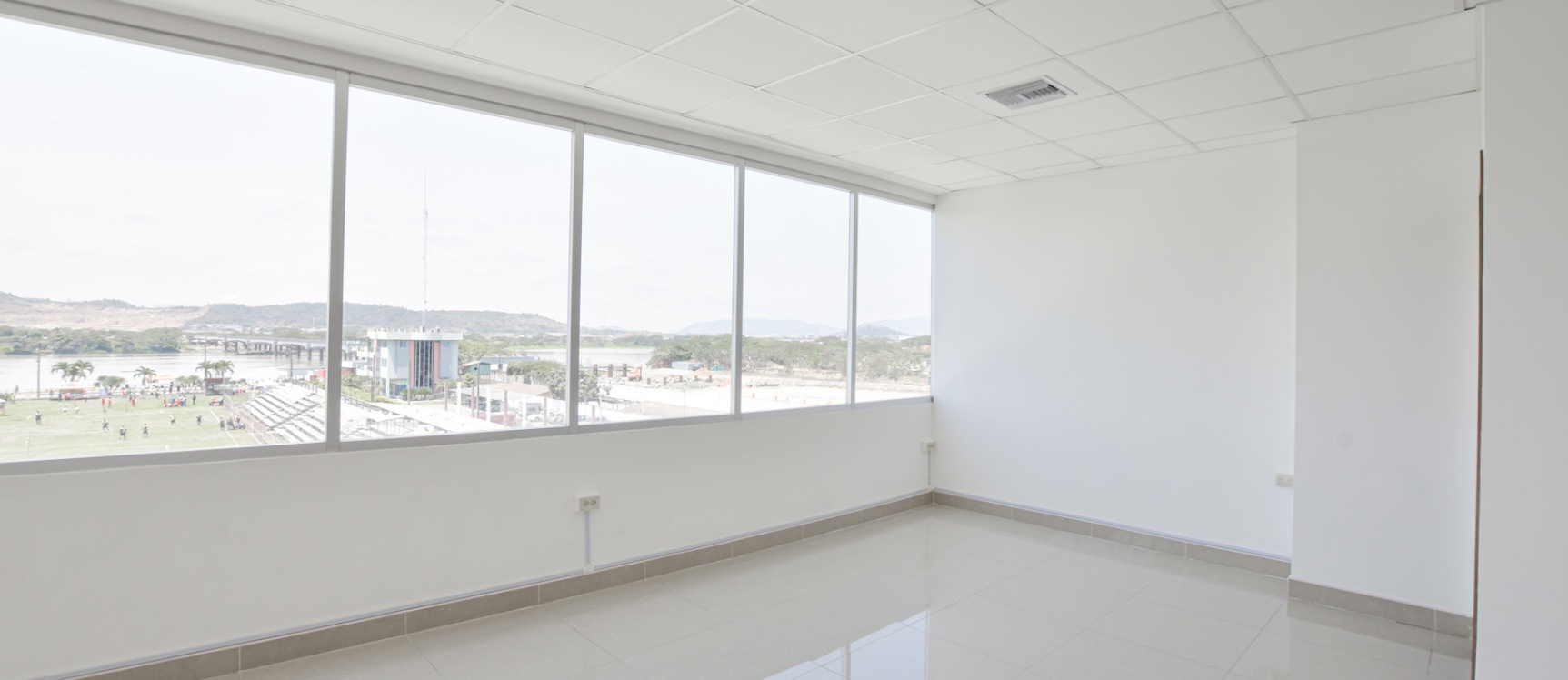GeoBienes - Oficina en alquiler Edificio River Plaza, Norte de Guayaquil  - Plusvalia Guayaquil Casas de venta y alquiler Inmobiliaria Ecuador