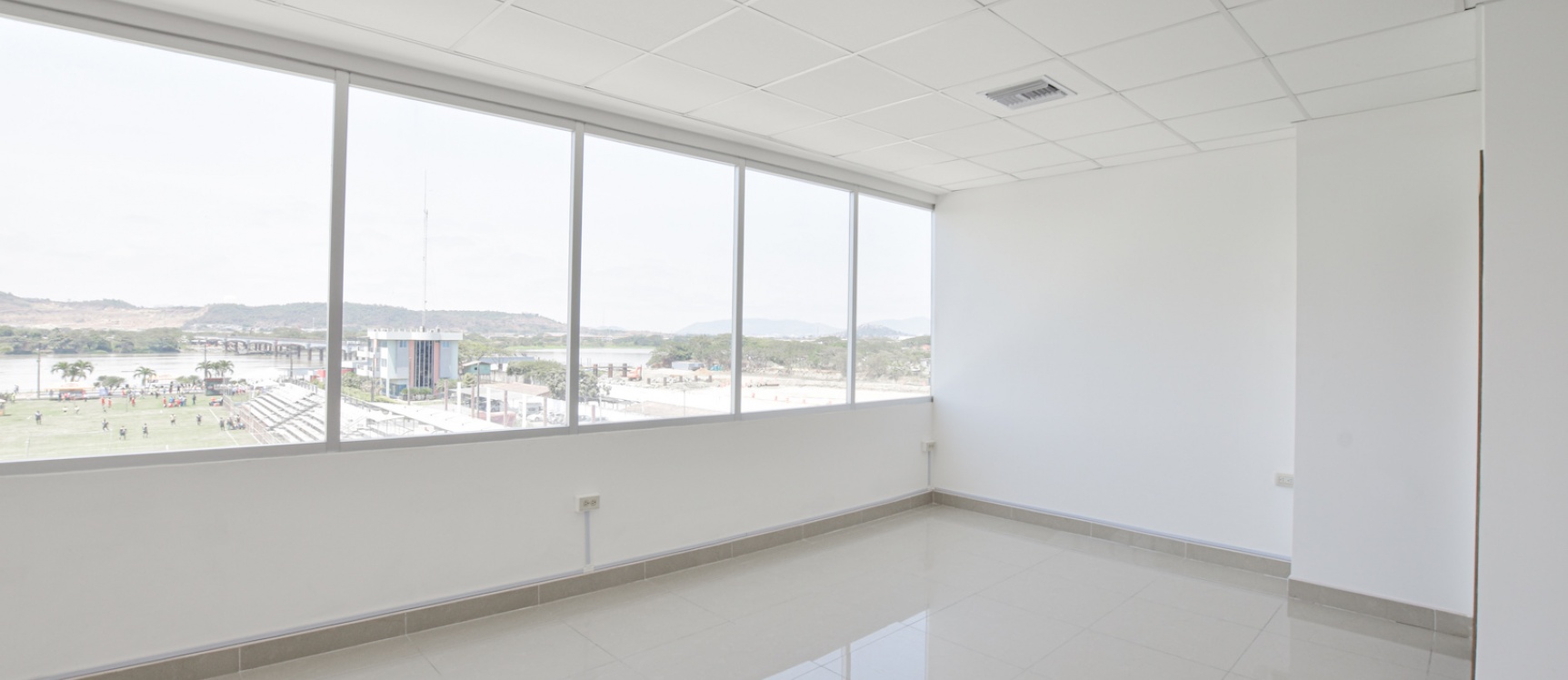 Oficina en alquiler Edificio River Plaza, Norte de Guayaquil GeoBienes - Oficina en alquiler Edificio River Plaza, Norte de Guayaquil - Plusvalia Guayaquil Casas de venta y alquiler Inmobiliaria Ecuador