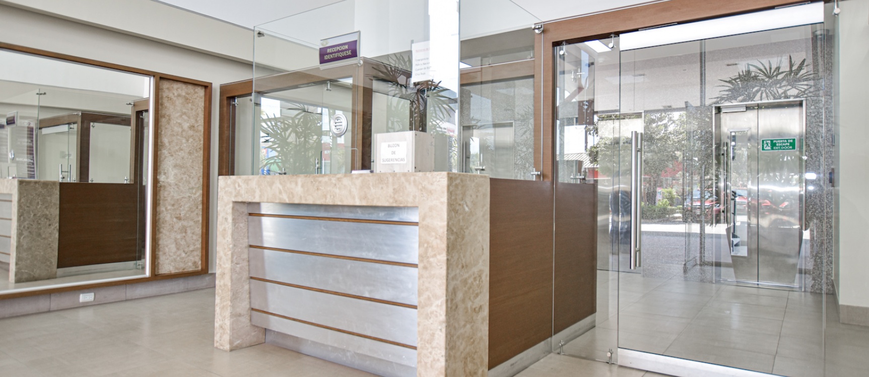 Oficina en alquiler Edificio River Plaza, Norte de Guayaquil GeoBienes - Oficina en alquiler Edificio River Plaza, Norte de Guayaquil - Plusvalia Guayaquil Casas de venta y alquiler Inmobiliaria Ecuador