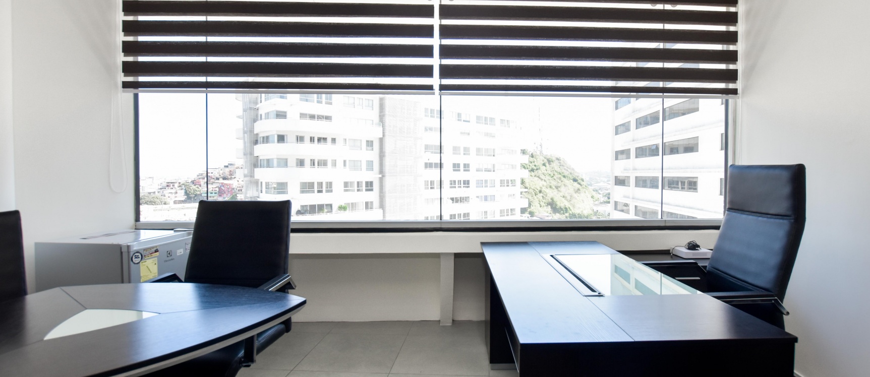 Oficina en Alquiler Edificio The Point GeoBienes - Oficina en Alquiler Edificio The Point - Plusvalia Guayaquil Casas de venta y alquiler Inmobiliaria Ecuador