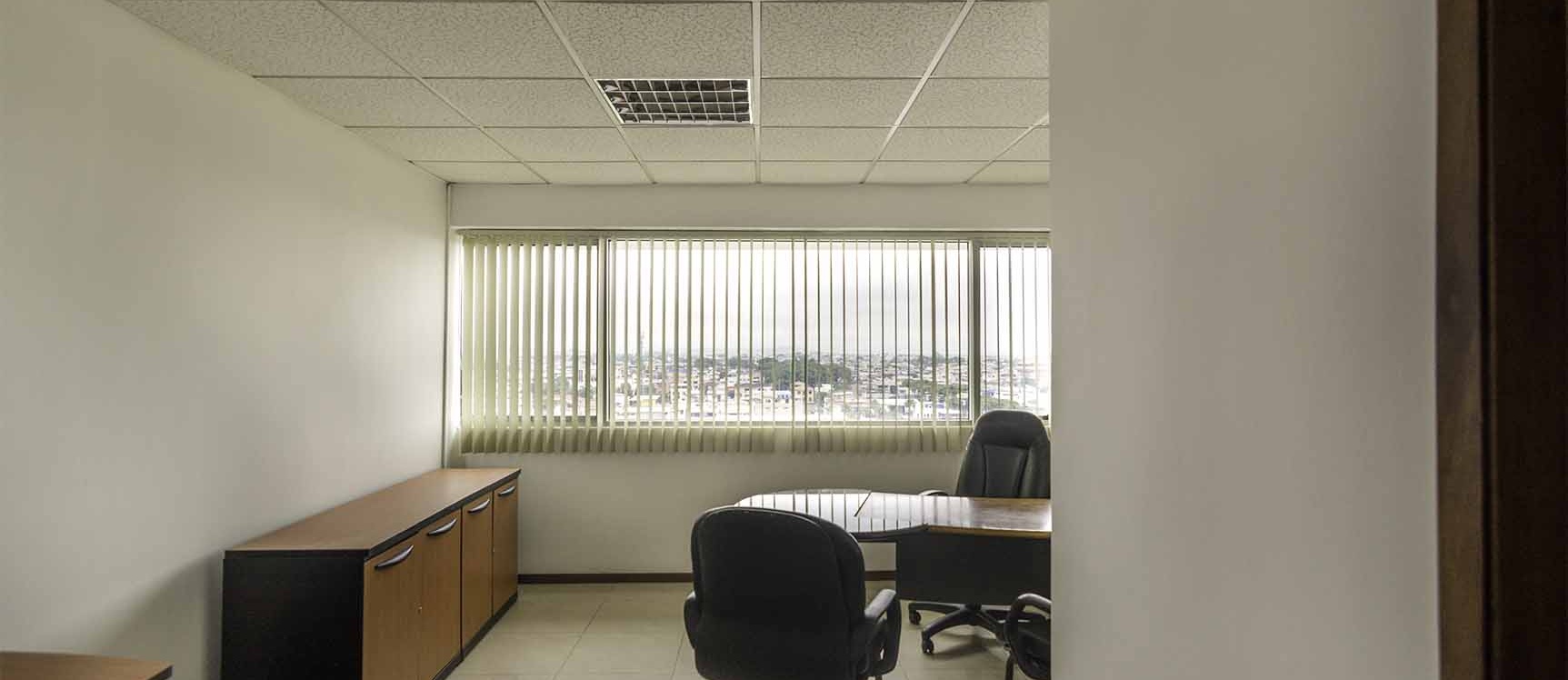 Oficina en alquiler Edificio Trade Building , Norte de Guayaquil GeoBienes - Oficina en alquiler Edificio Trade Building, Norte de Guayaquil - Plusvalia Guayaquil Casas de venta y alquiler Inmobiliaria Ecuador