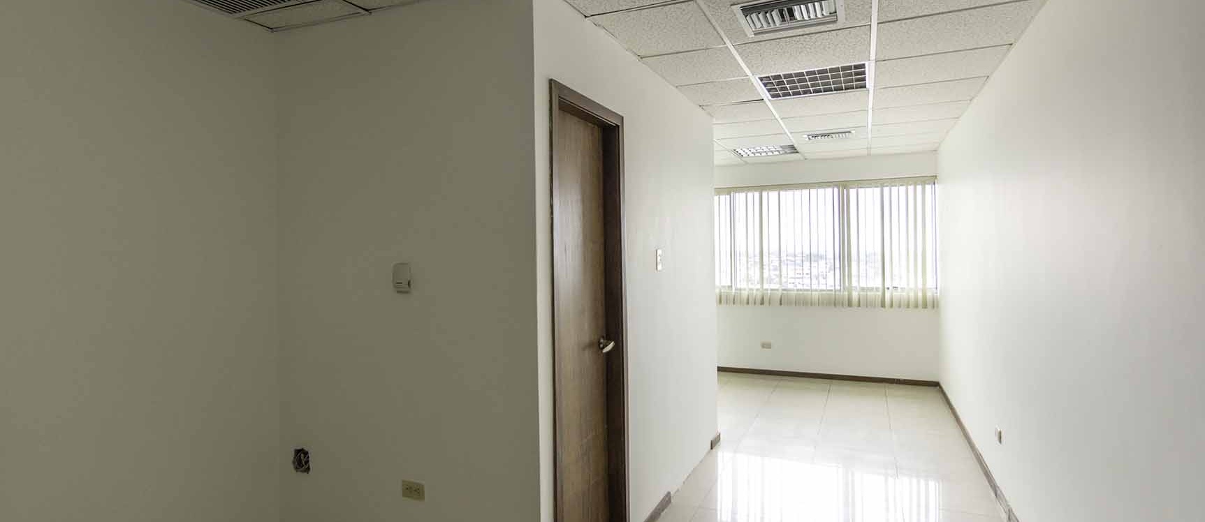 Oficina en alquiler Edificio Trade Building , Norte de Guayaquil GeoBienes - Oficina en alquiler Edificio Trade Building, Norte de Guayaquil - Plusvalia Guayaquil Casas de venta y alquiler Inmobiliaria Ecuador