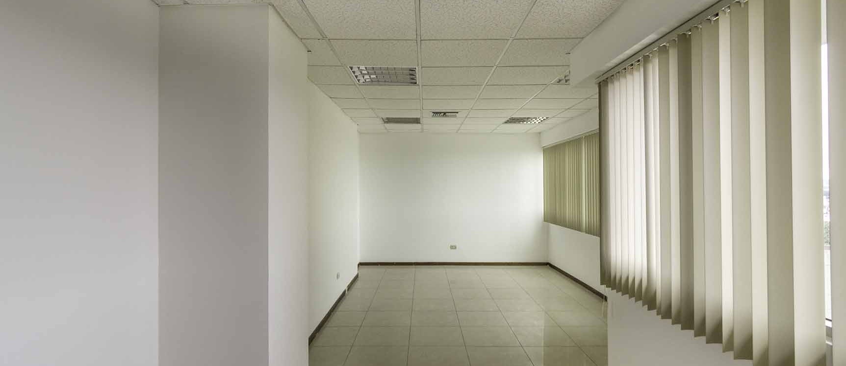 Oficina en alquiler Edificio Trade Building , Norte de Guayaquil GeoBienes - Oficina en alquiler Edificio Trade Building, Norte de Guayaquil - Plusvalia Guayaquil Casas de venta y alquiler Inmobiliaria Ecuador