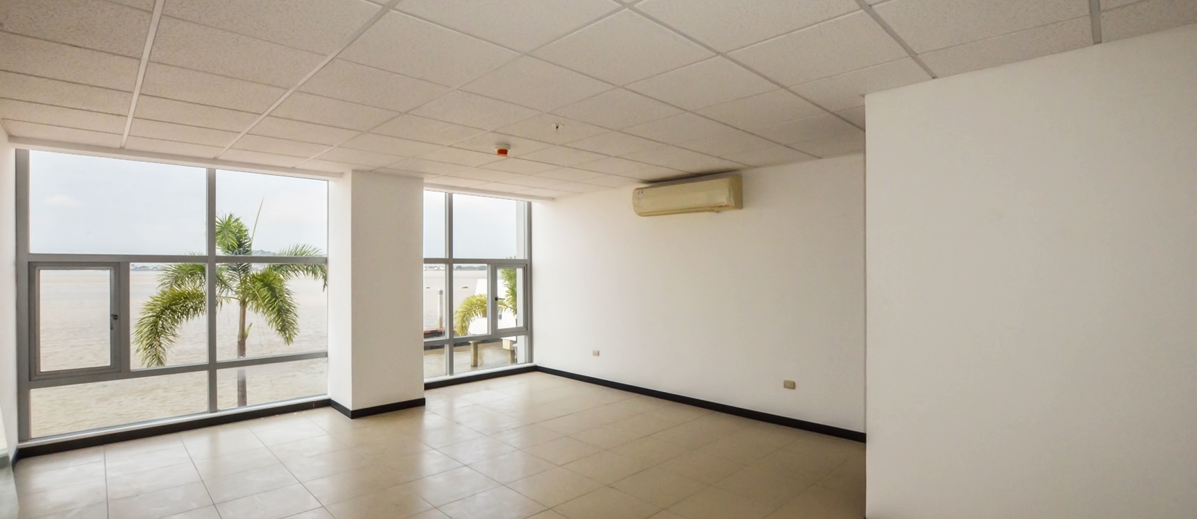 Oficina en alquiler en Bellini sector centro de Guayaquil GeoBienes - Oficina en alquiler en Bellini sector centro de Guayaquil - Plusvalia Guayaquil Casas de venta y alquiler Inmobiliaria Ecuador