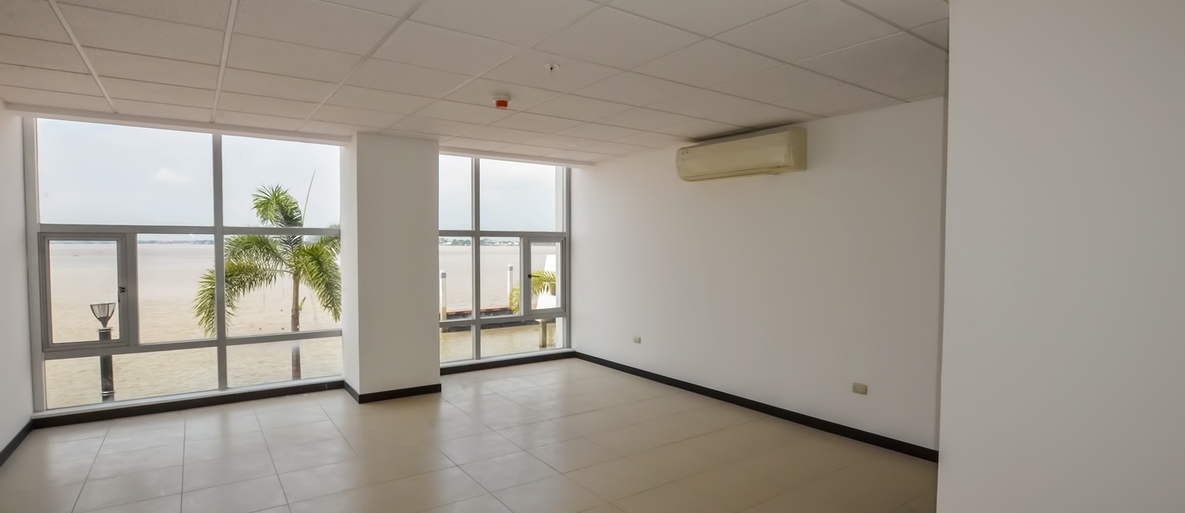 Oficina en alquiler en Bellini sector centro de Guayaquil GeoBienes - Oficina en alquiler en Bellini sector centro de Guayaquil - Plusvalia Guayaquil Casas de venta y alquiler Inmobiliaria Ecuador