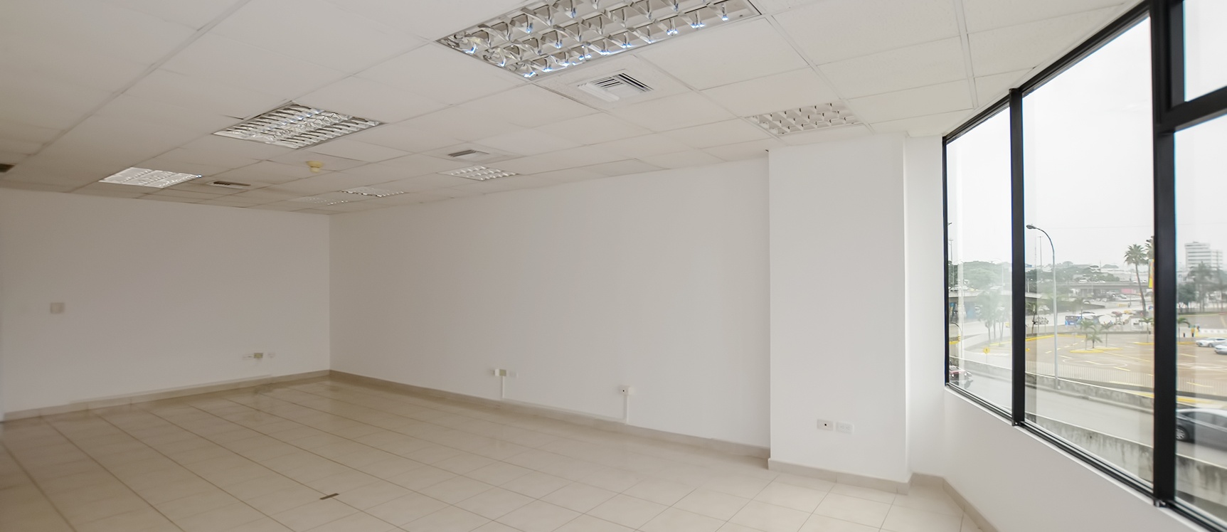 Oficina en alquiler en Edificio Executive Center sector norte de Guayaquil GeoBienes - Oficina en alquiler en Edificio Executive Center sector norte de Guayaquil - Plusvalia Guayaquil Casas de venta y alquiler Inmobiliaria Ecuador