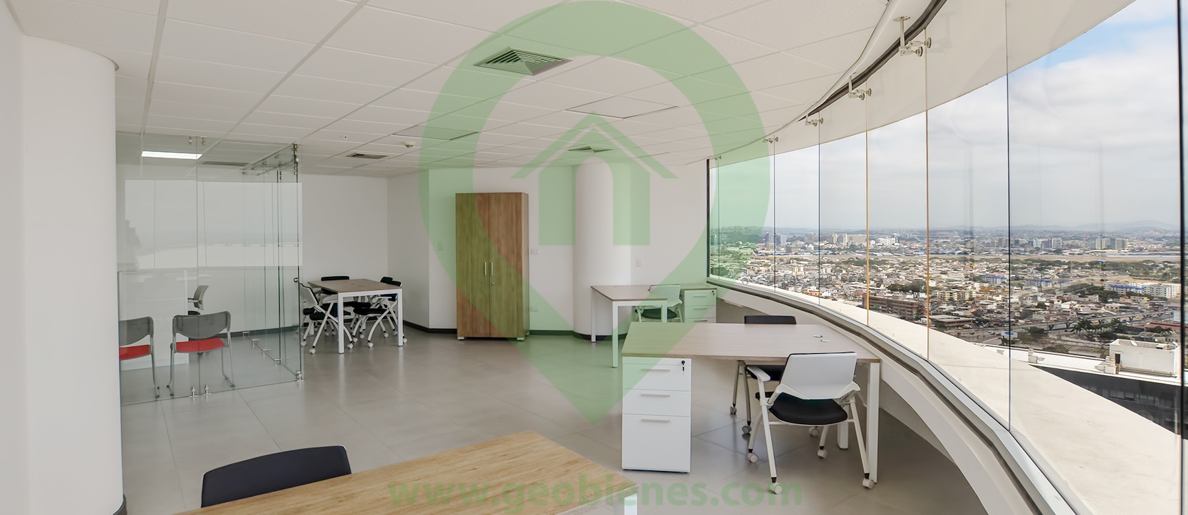 Oficina en alquiler en edificio The Point centro de Guayaquil GeoBienes - Oficina en alquiler en edificio The Point centro de Guayaquil - Plusvalia Guayaquil Casas de venta y alquiler Inmobiliaria Ecuador