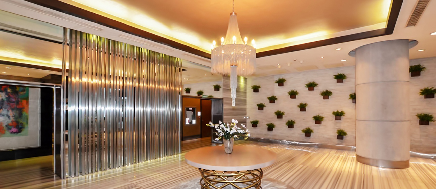 Oficina en alquiler en edificio The Point sector centro de Guayaquil GeoBienes - Oficina en alquiler en edificio The Point sector centro de Guayaquil - Plusvalia Guayaquil Casas de venta y alquiler Inmobiliaria Ecuador
