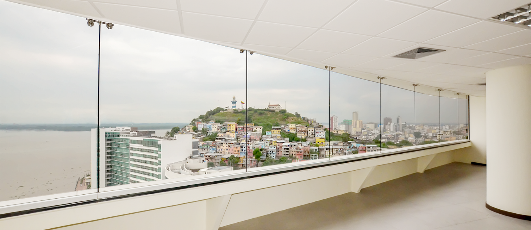 GeoBienes - Oficina en alquiler en edificio The Point sector centro de Guayaquil - Plusvalia Guayaquil Casas de venta y alquiler Inmobiliaria Ecuador