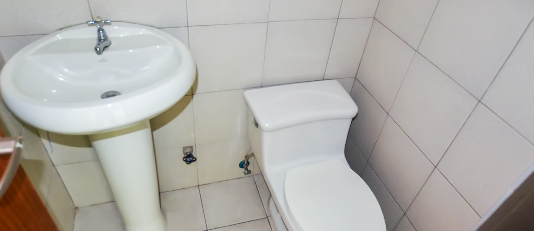 Oficina en alquiler en Edificio Trade Building sector norte de Guayaquil GeoBienes - Oficina en alquiler en Edificio Trade Building sector norte de Guayaquil - Plusvalia Guayaquil Casas de venta y alquiler Inmobiliaria Ecuador