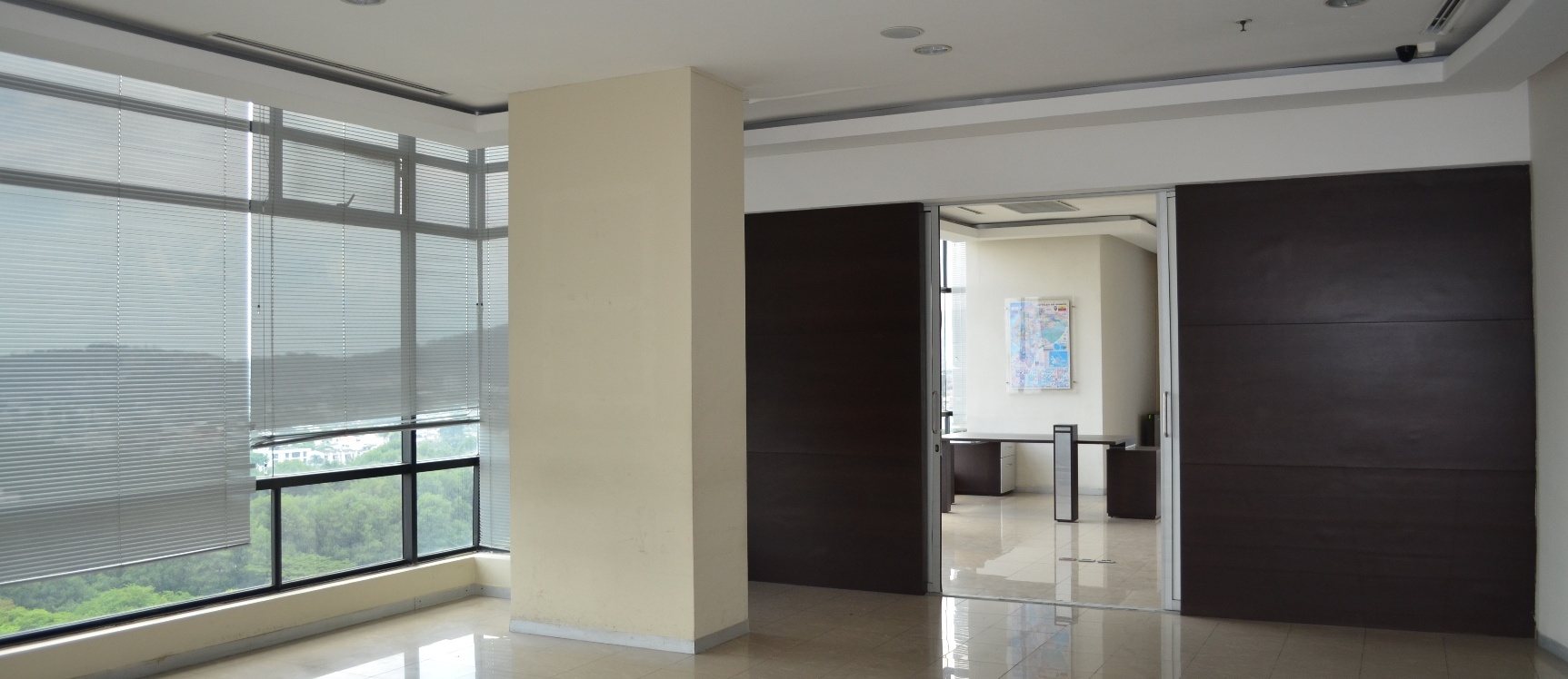 GeoBienes - Oficina en alquiler en Edificio World Trade Center sector Norte - Plusvalia Guayaquil Casas de venta y alquiler Inmobiliaria Ecuador