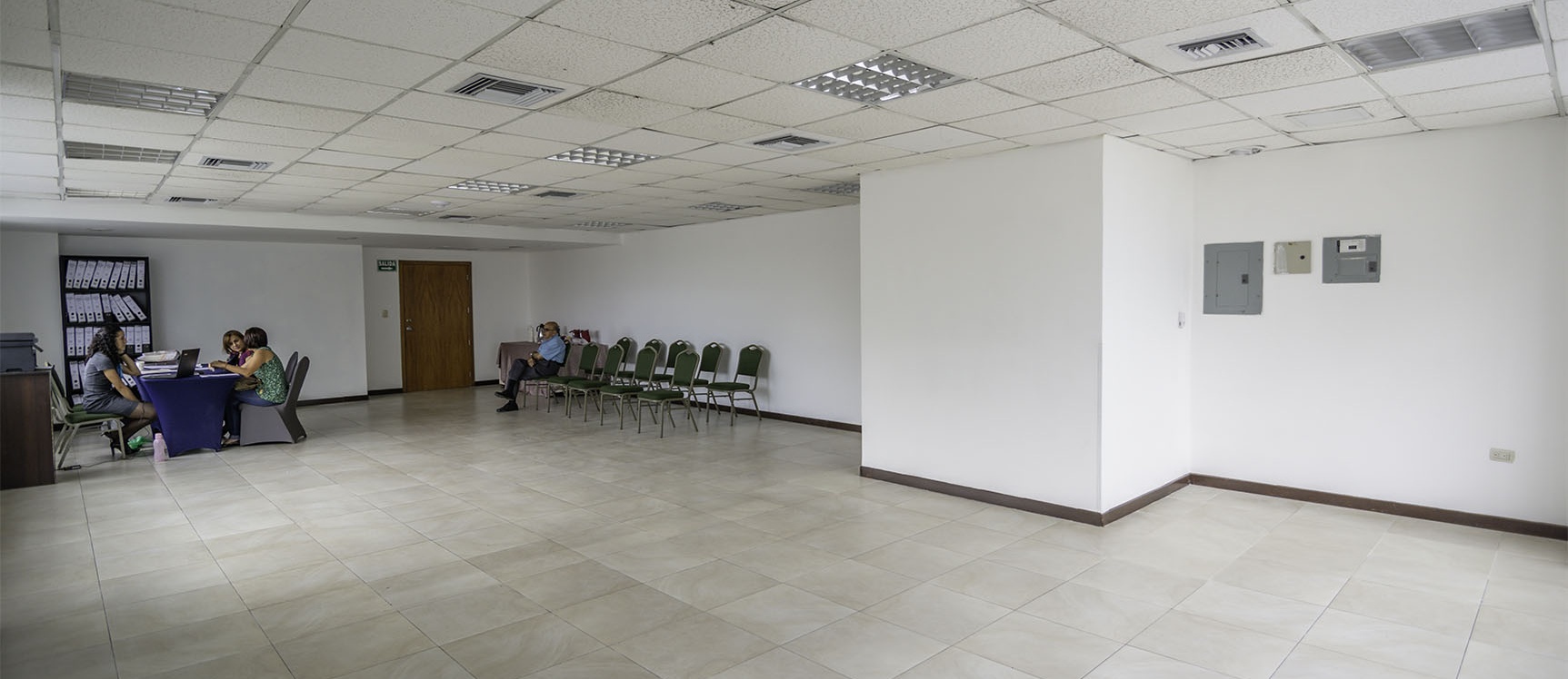 Oficina en alquiler en el Hotel Sonesta, Norte de Guayaquil GeoBienes - Oficina en alquiler en el Hotel Sonesta, Norte de Guayaquil - Plusvalia Guayaquil Casas de venta y alquiler Inmobiliaria Ecuador