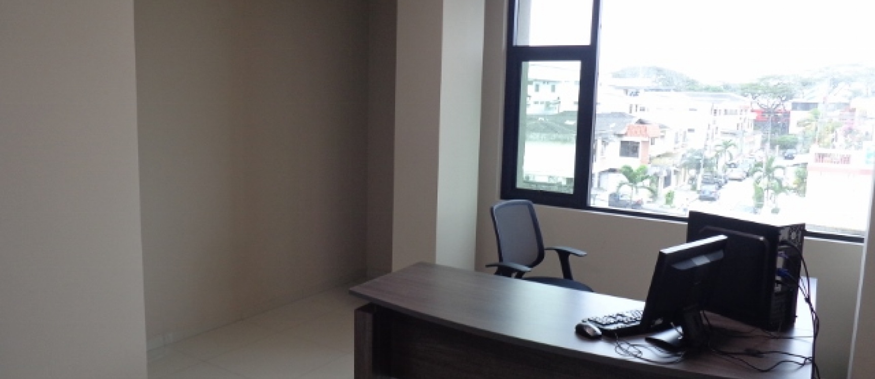 Oficina en Alquiler en El Norte de Guayaquil, Sector Garzota GeoBienes - Oficina en Alquiler en El Norte de Guayaquil, Sector Garzota - Plusvalia Guayaquil Casas de venta y alquiler Inmobiliaria Ecuador