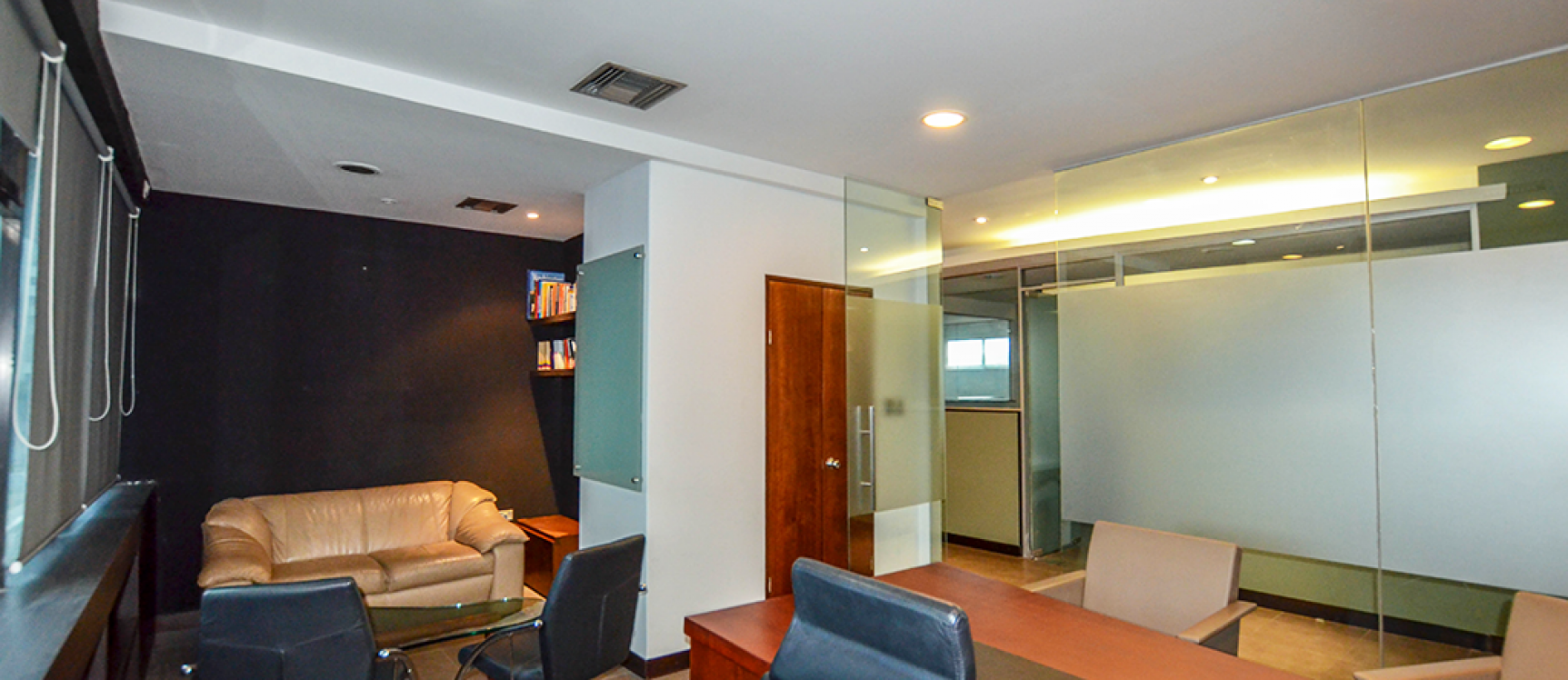 Oficina en alquiler en Kennedy sector norte de Guayaquil GeoBienes - Oficina en alquiler en Kennedy sector norte de Guayaquil - Plusvalia Guayaquil Casas de venta y alquiler Inmobiliaria Ecuador