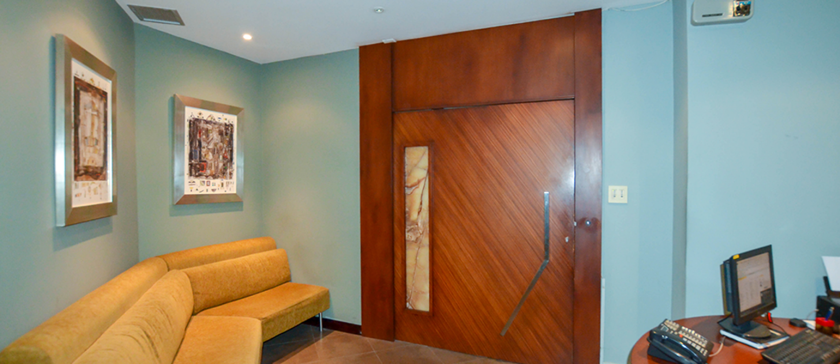 Oficina en alquiler en Kennedy sector norte de Guayaquil GeoBienes - Oficina en alquiler en Kennedy sector norte de Guayaquil - Plusvalia Guayaquil Casas de venta y alquiler Inmobiliaria Ecuador