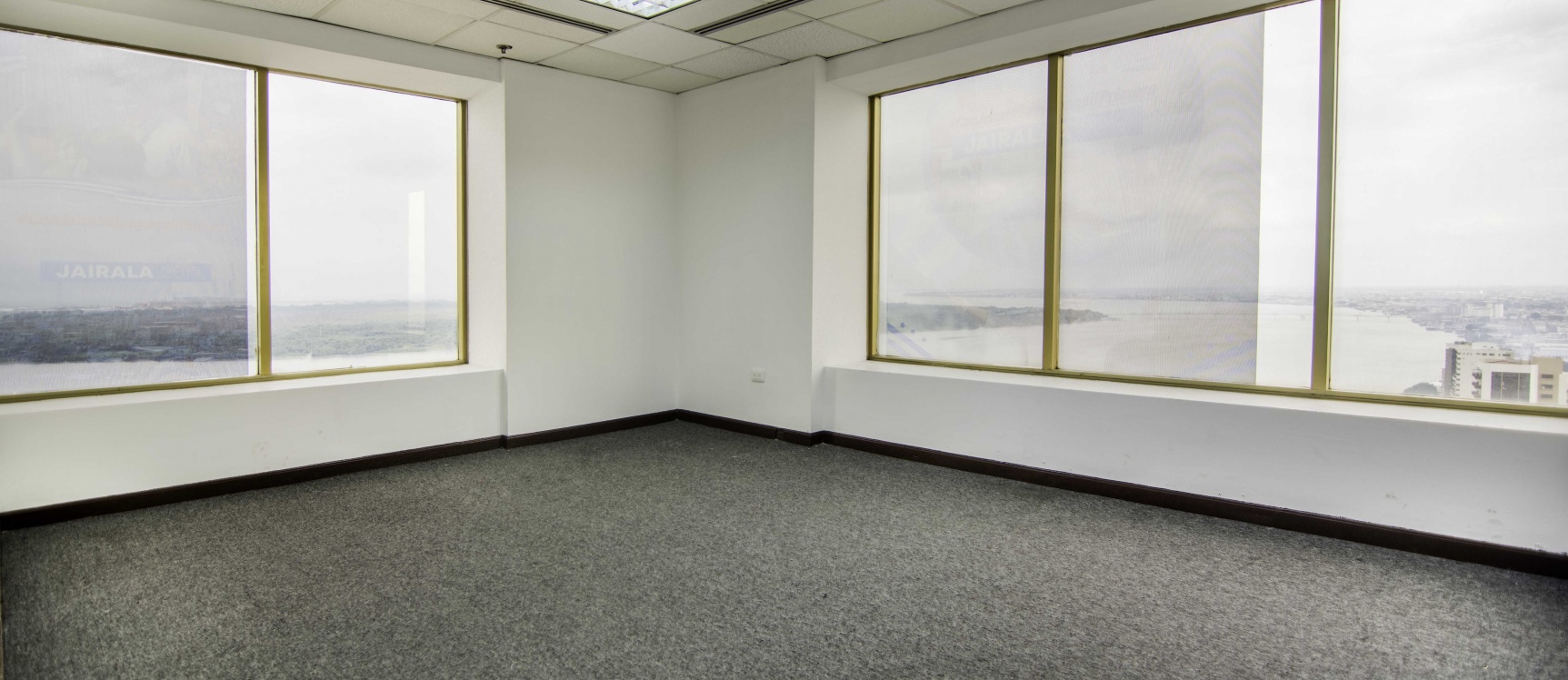 Oficina en alquiler en La Previsora centro de Guayaquil GeoBienes - Oficina en alquiler en La Previsora centro de Guayaquil - Plusvalia Guayaquil Casas de venta y alquiler Inmobiliaria Ecuador