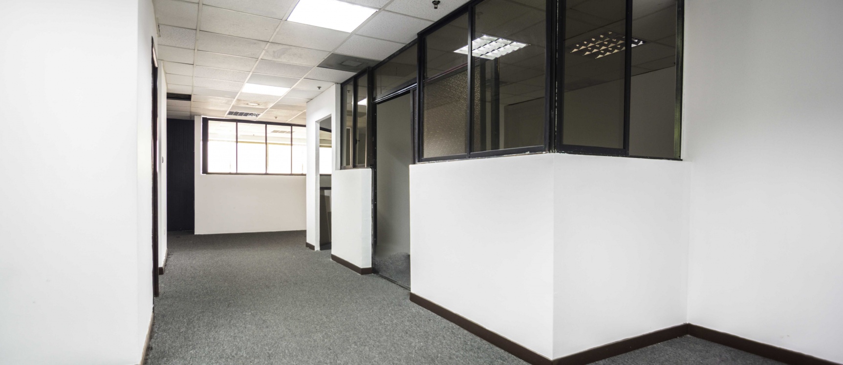 Oficina en alquiler en La Previsora centro de Guayaquil GeoBienes - Oficina en alquiler en La Previsora centro de Guayaquil - Plusvalia Guayaquil Casas de venta y alquiler Inmobiliaria Ecuador