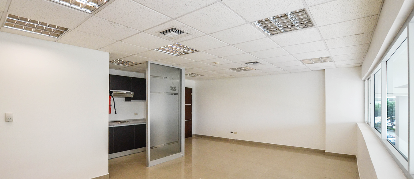 Oficina en alquiler en Parque Empresarial Colón sector norte de Guayaquil GeoBienes - Oficina en alquiler en Parque Empresarial Colón sector norte de Guayaquil - Plusvalia Guayaquil Casas de venta y alquiler Inmobiliaria Ecuador